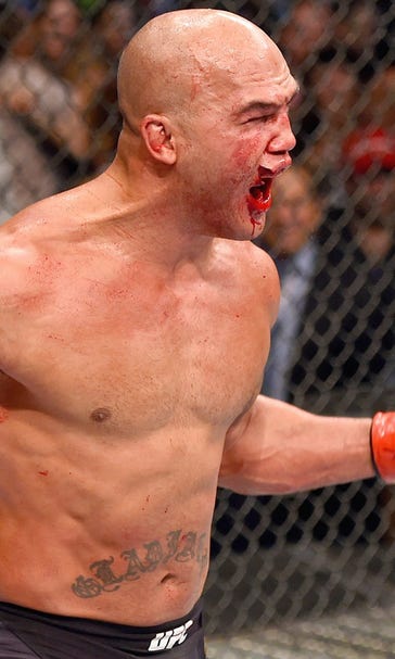 MacDonald, 'Wonderboy' make predictions for UFC 201 main event